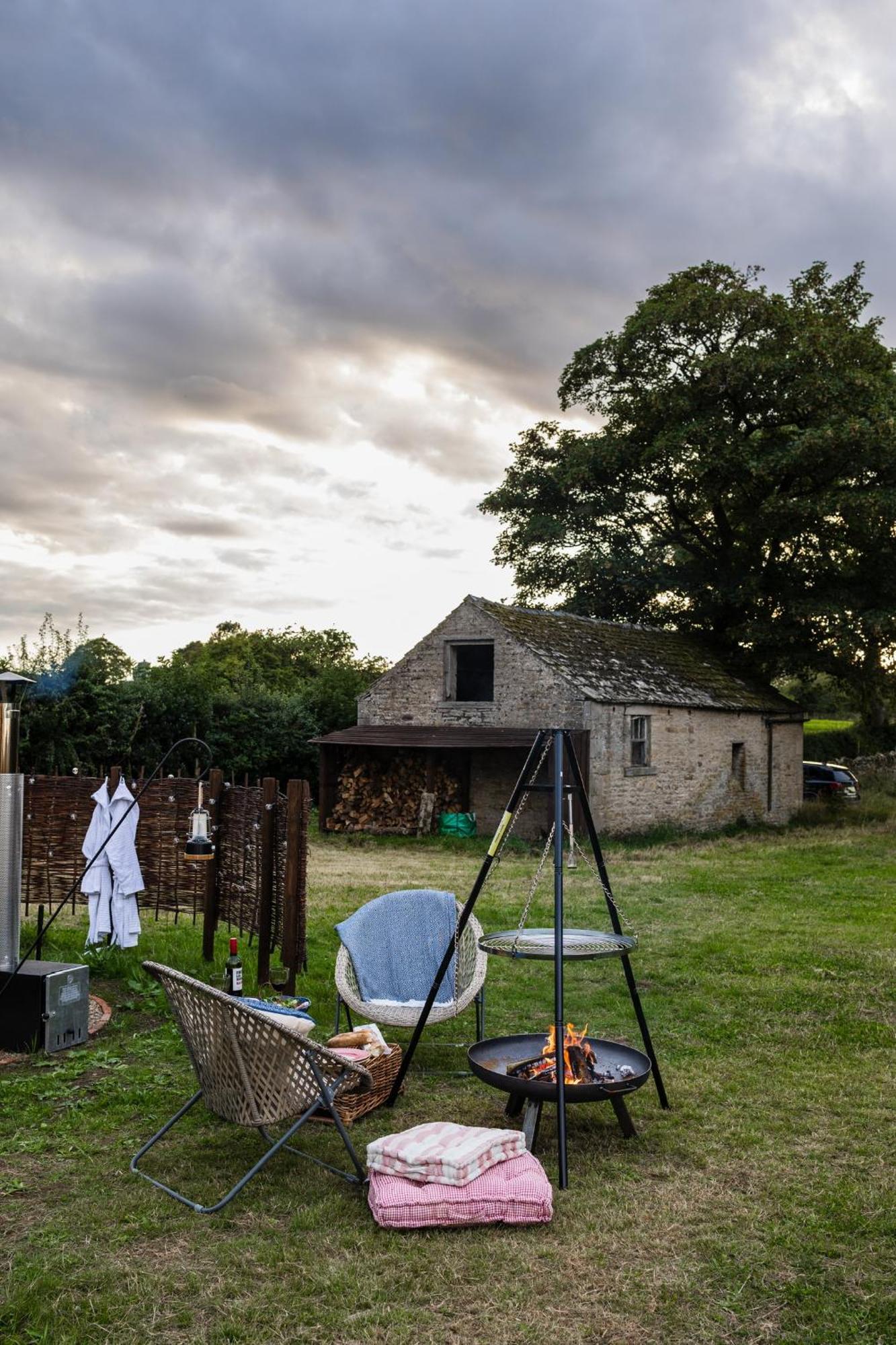 Toadland Shepherd Huts ダラム エクステリア 写真