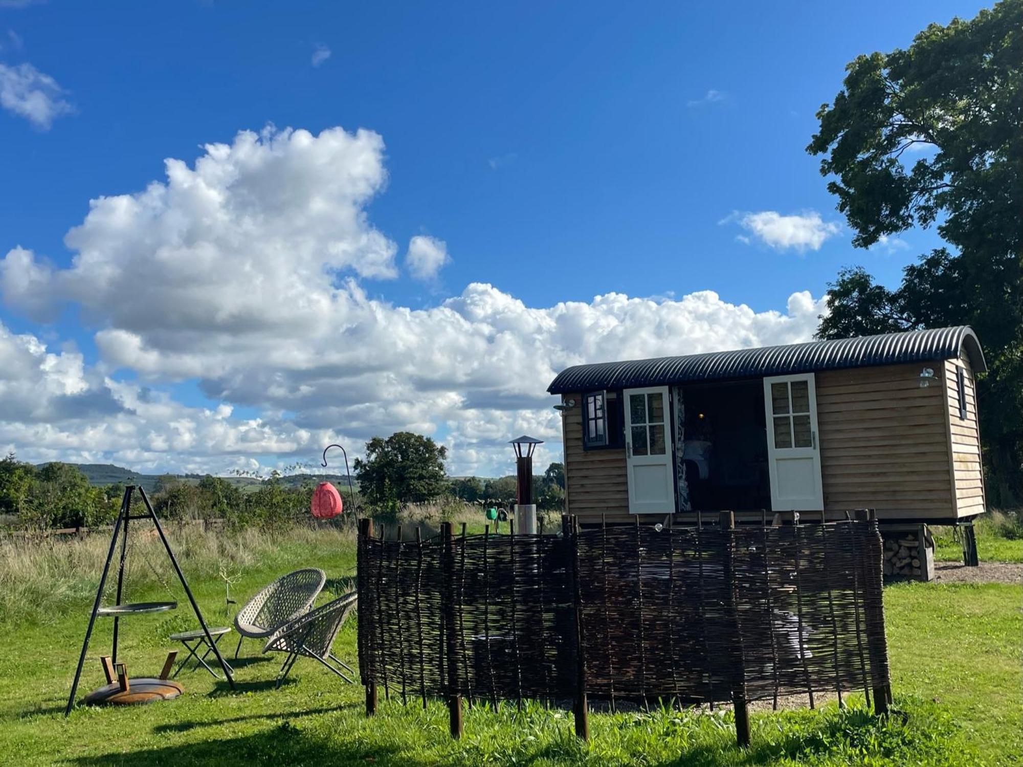 Toadland Shepherd Huts ダラム エクステリア 写真