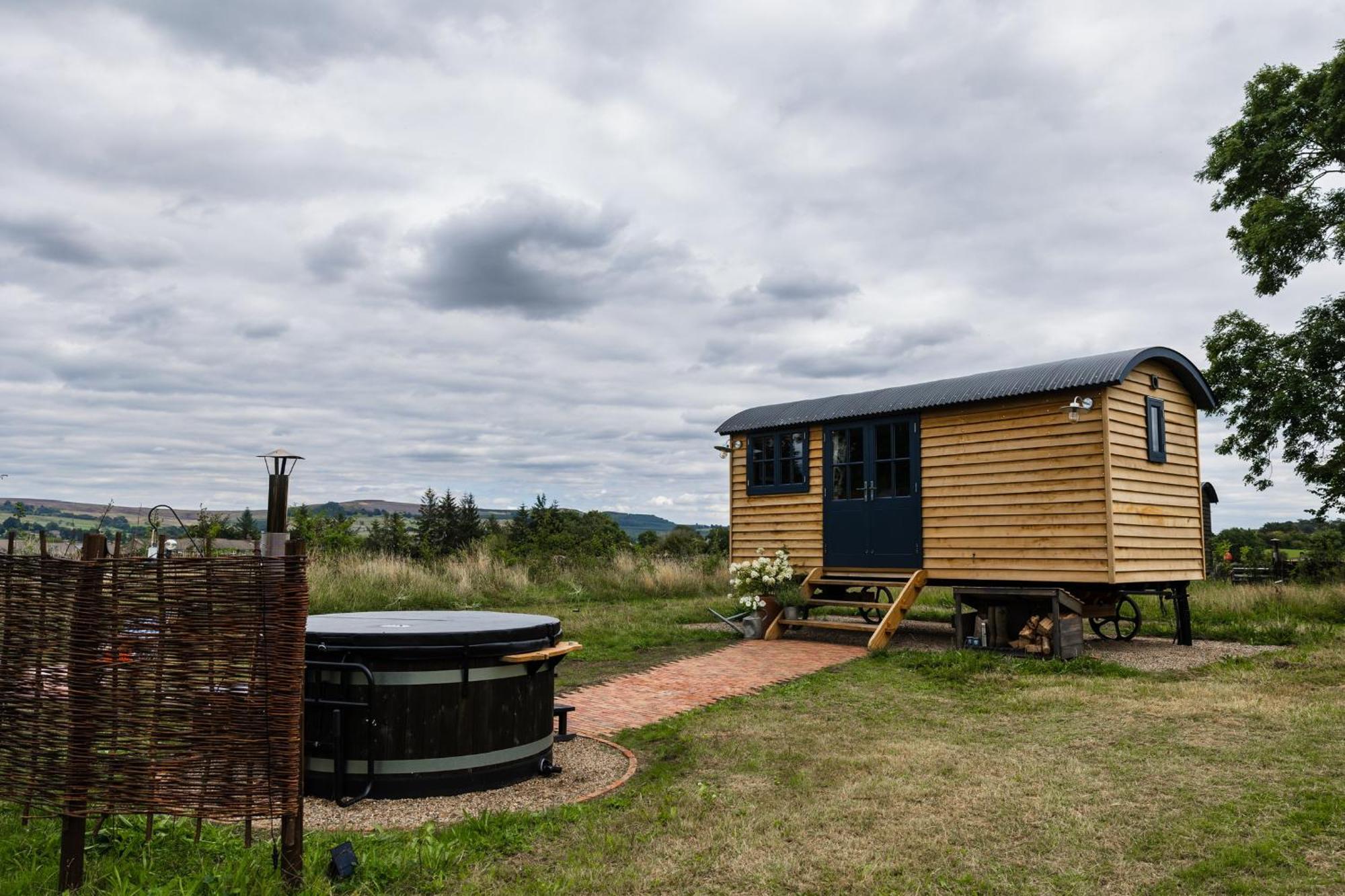 Toadland Shepherd Huts ダラム エクステリア 写真