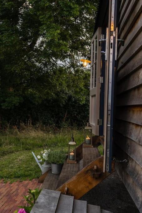 Toadland Shepherd Huts ダラム エクステリア 写真
