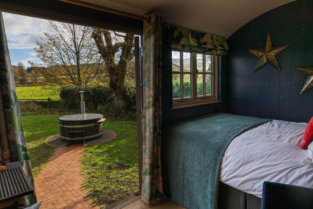 Toadland Shepherd Huts ダラム エクステリア 写真